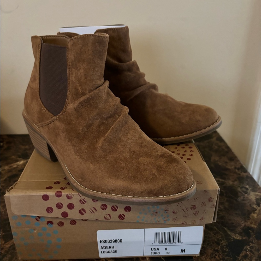 Eurosoft

WOMENS ADEAH CHELSEA BOOT